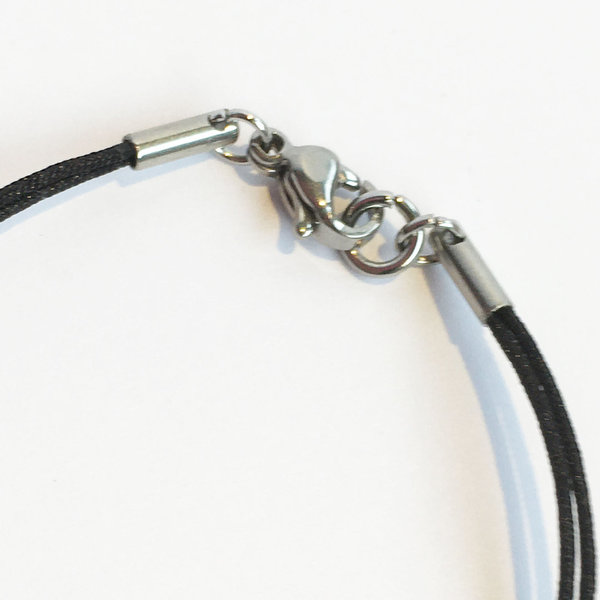 zartes 2-reihiges Armband mit Glas- und Edelstahlperlen - schwarz