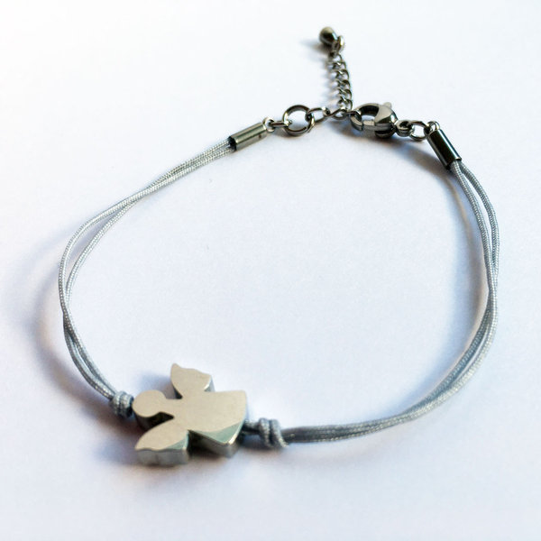 zartes Armband mit Engel aus Edelstahl - hellgrau + inkl. Display als Geschenkverpackung